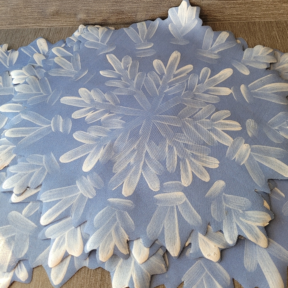 Snowflake Placemats - Handpainted - Picture 2 of 4